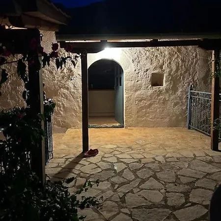 Дом отдыха Maison De Pour 6 Personnes Тирос