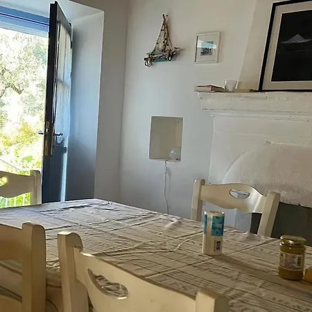 Maison De Pour 6 Personnes * Τυρός