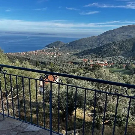 Maison De Pour 6 Personnes Holiday home Tiros