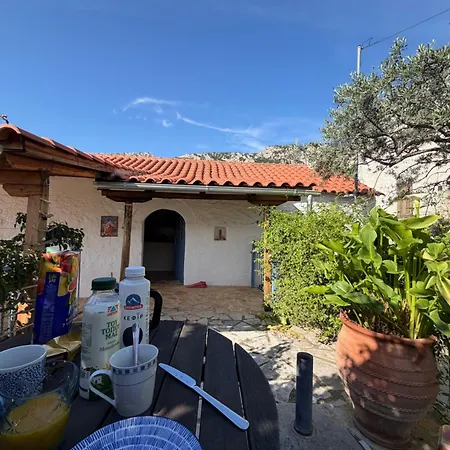 Дом отдыха Maison De Pour 6 Personnes *